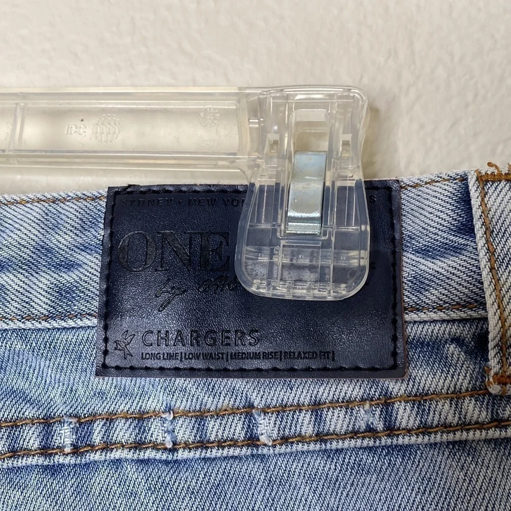 One Teaspoon Anthropologie jean shorts denim women’s 25 distressed